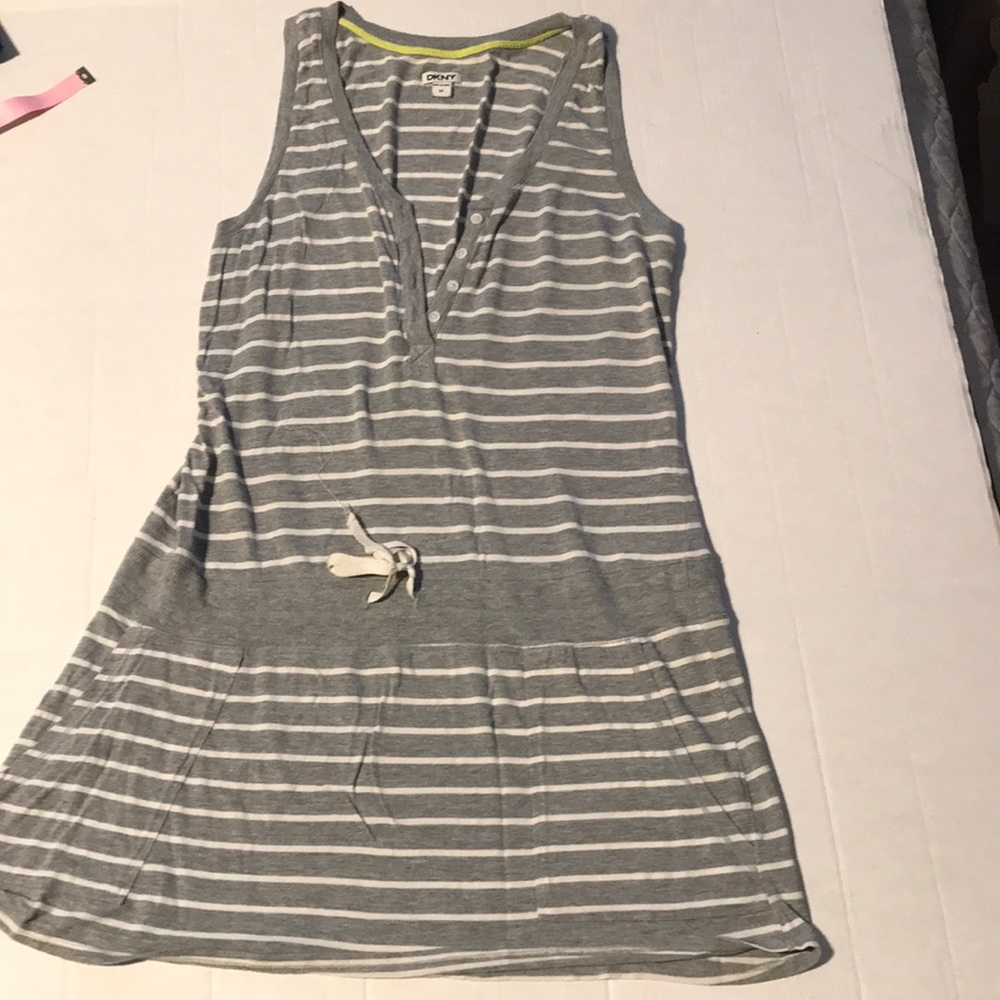 DKNY t-shirt dress